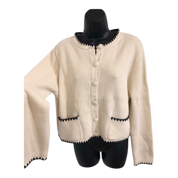Jessica Simpson Sweaters - Jessica Simpson cream and black whipstitch look trim cardigan sweater size large